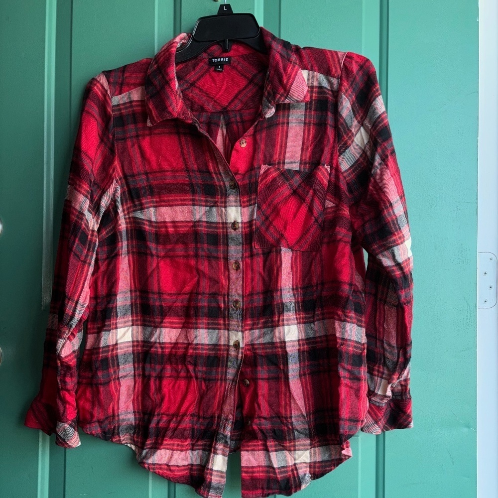 Torrid size 1x ladies button down shirt